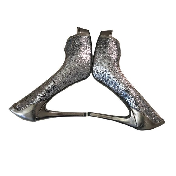 GUESS Women's Glitter Sequin Peep Toe Heel Pump Size 8 Silver - Picture 8 of 9